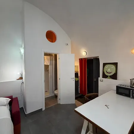 Gatto Giallo A Chiaia By Domusextra Appartement *