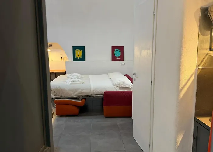 Gatto Giallo A Chiaia By Domusextra Appartement Naples