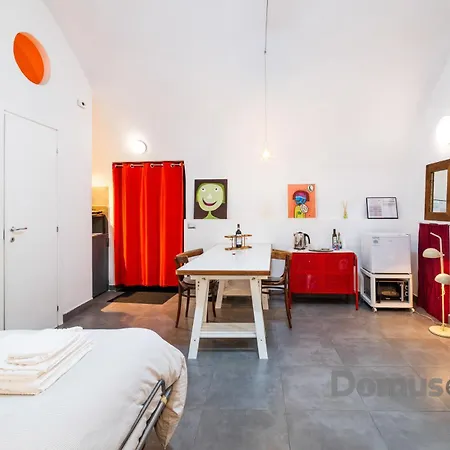 Gatto Giallo A Chiaia By Domusextra Appartement *
