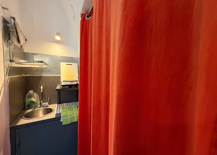 Gatto Giallo A Chiaia By Domusextra Apartamento